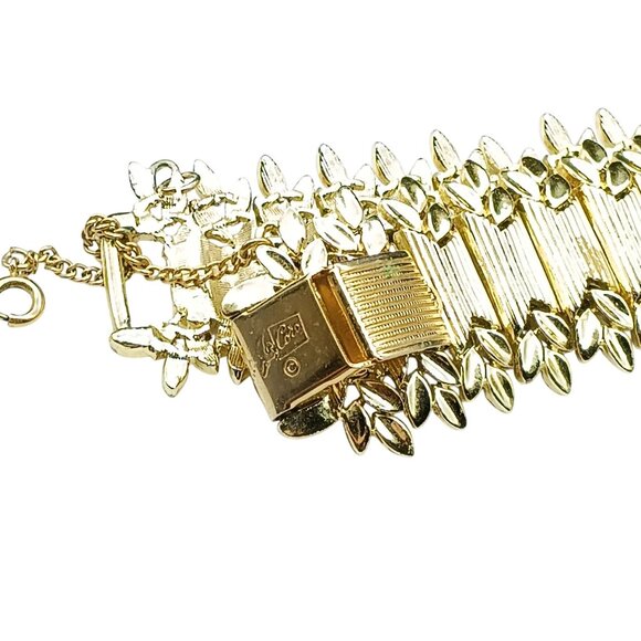 Vintage Coro Pegasus Gold-Tone Link Bracelet With Safety Chain - Picture 4 of 5